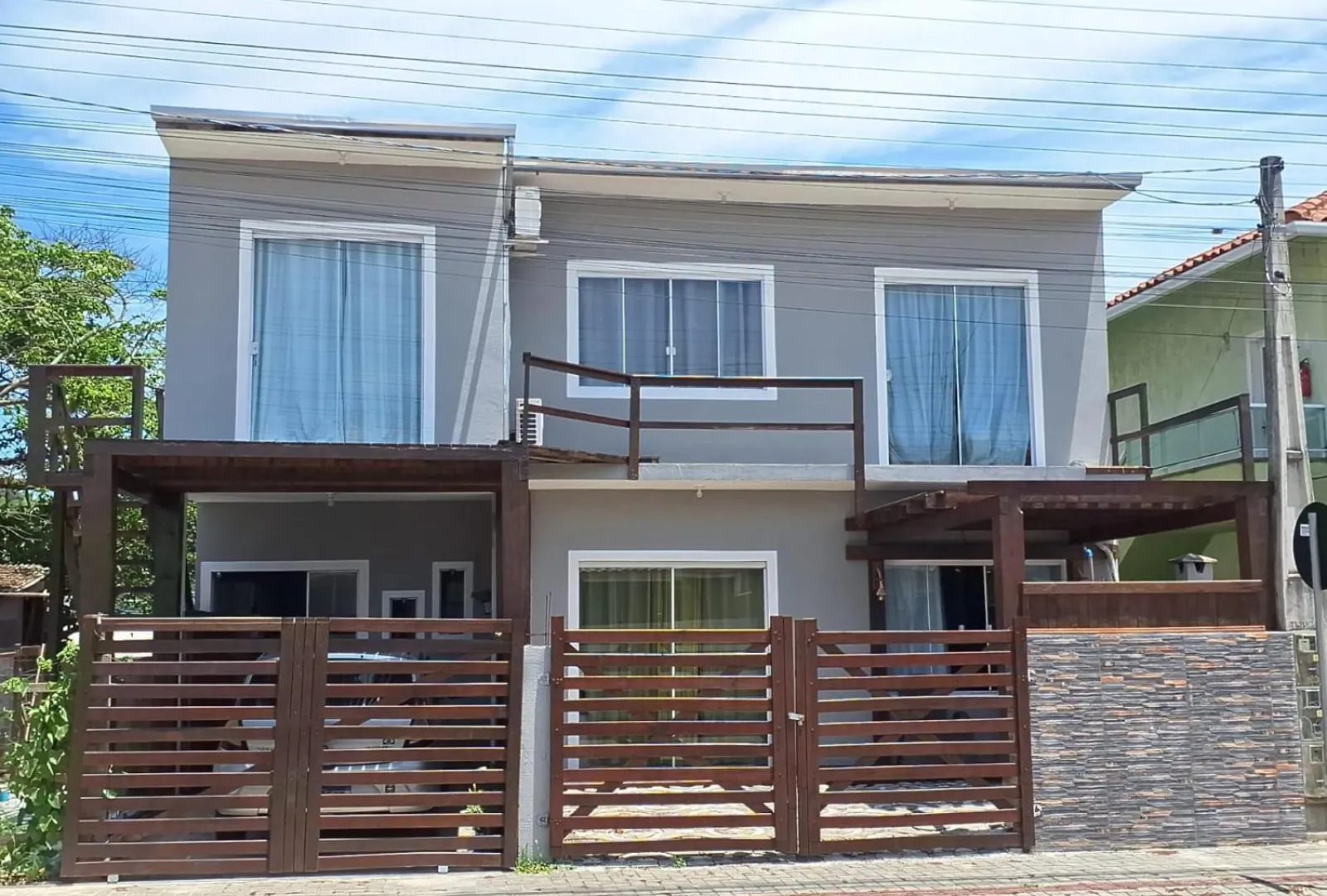 邦比尼亚斯Residencial Zimbros 1别墅